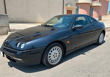 Alfa Romeo GTV 916 2.0 twin spark 16v
