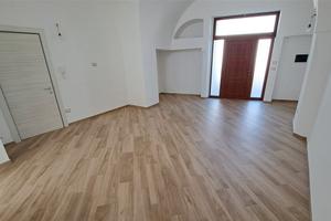 Casa al piano terra indipendente con cortile