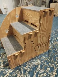 Scaletta per piccoli animai in legno e moquette