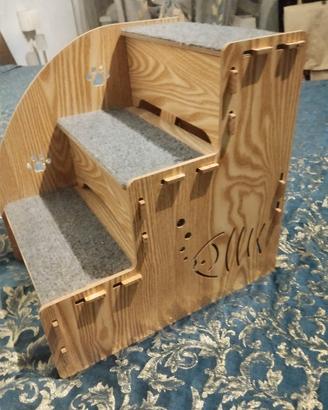 Scaletta per piccoli animai in legno e moquette