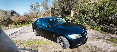  BMW E91 con allestimento M