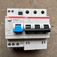 BLOCCO DIFFERENZIALE + INTERRUTTORE MAGNETOTERMICO