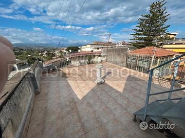 Casa singola su tre livelli a Giarre