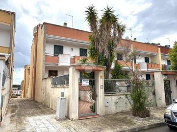 VILLA A SCHIERA A GALLIPOLI