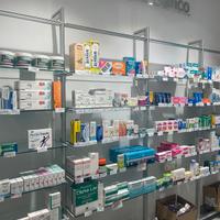 arredo per farmacia o parafarmacia