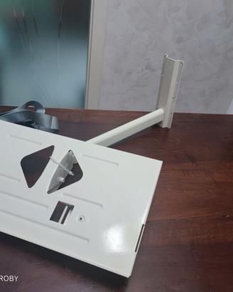 Supporto monitor