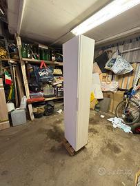 Mobili bagno in legno bianco