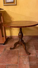 Tavolino intarsiato