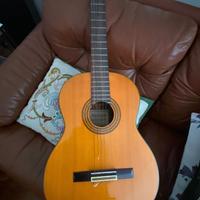 Chitarra acustica MAISON