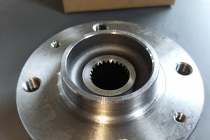 MOZZO RUOTA ANTERIORE CITROEN/PEUGEOT 0000330785
