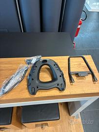 Portapacchi Givi Yamaha Tmax