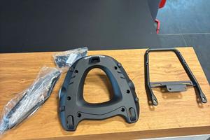 Portapacchi Givi Yamaha Tmax