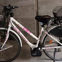 Bicicletta elettrica da donna Atala