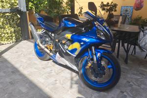 Yamaha R1