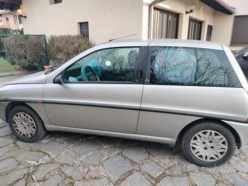 LANCIA  YPSILON ELEFANTINO