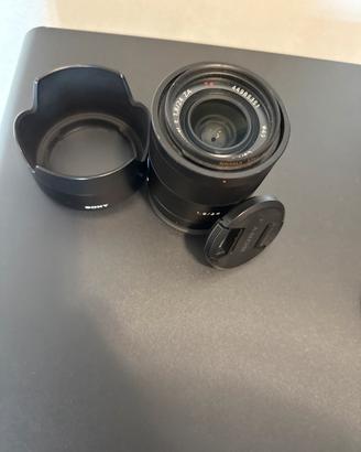 Lente Sony 24mm 1.8 Aps-C (SEL24F18Z)