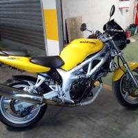 Suzuki SV 650 - 2002 con accessori