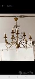 LAMPADARIO IN METALLO CON CANDELE