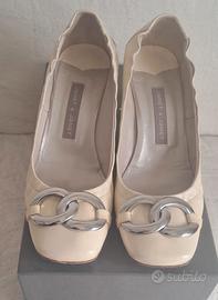 Scarpe décolleté in bianco fondo/ beige