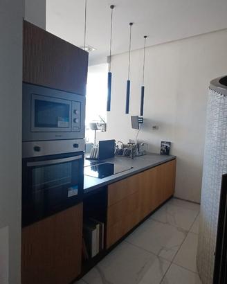 Cucina completa lineare con elettrodomestici