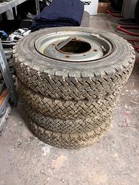 Cerchi Fiat 500, ruote chiodate