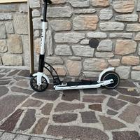 Monopattino elettrico Nilox doc eco 2