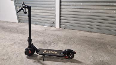 monopattino elettrico Phaewo + lucchetto 