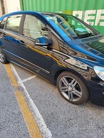 Mercedes B200 Premium  2010