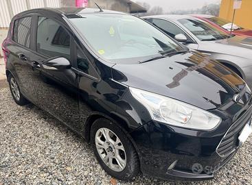 Ford B-Max 1.0 benzina titanium adatta a neopatent