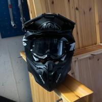 Casco Airoh con maschera