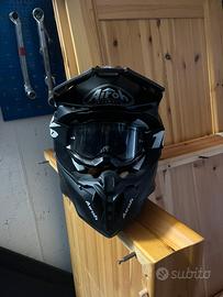 Casco Airoh con maschera