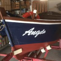 Gozzo in legno completo di motore