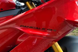 ducati PANIGALE V4 S 2025