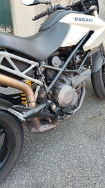 Ducati hypermotard 796