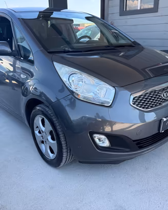 Kia Venga 1.4 CVVT Fullsky