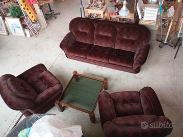 Salotto Vintage 2 poltrone e 1 divano 3 posti