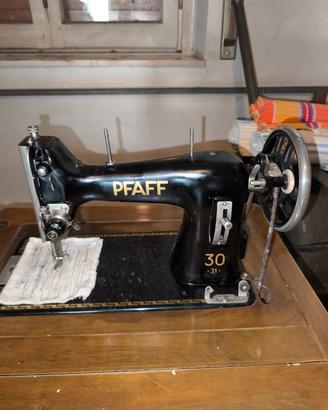 Macchina da cucire  vintage Pfaff 30 con  mobile