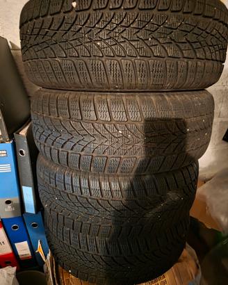Pneumatici Dunlop winter 225/50/r17