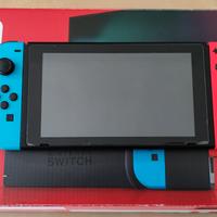 Nintendo switch boxata completa di tutto 