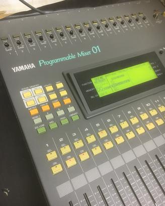 Yamaha Mixer digitale 01