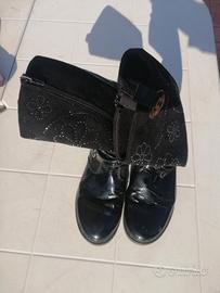 Stivali bambina taglia 34 Laura Biagiotti. 