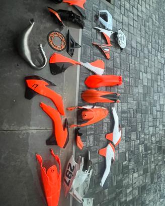 RICAMBI+PLASTICHE per ktm exc 125 ( 2012-2016)