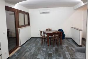 Anagnina monolocale con posto auto