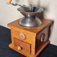 Macinacaffè manuale vintage in legno-Arredamento