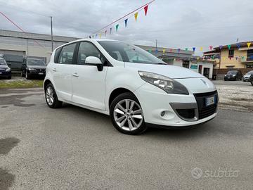 Renault Scenic Scénic X-Mod 1.5 dCi 110CV Luxe