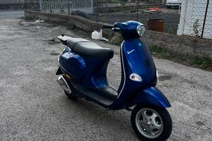 vespa ET4 125 leader PARI AL NUOVO 