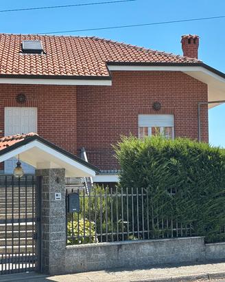 Privato Vende Villa entrata indipendente Pianezza
