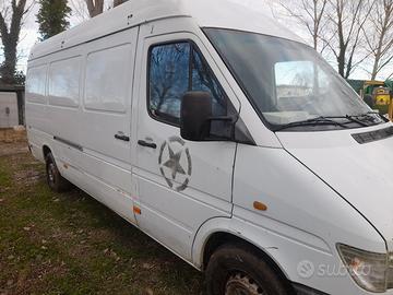 Furgone mercedes