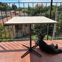 Tavolino da esterno