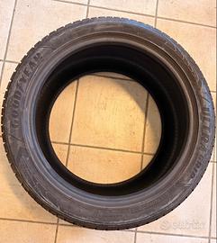 Pneumatici Goodyear UltraGrip Performance 3